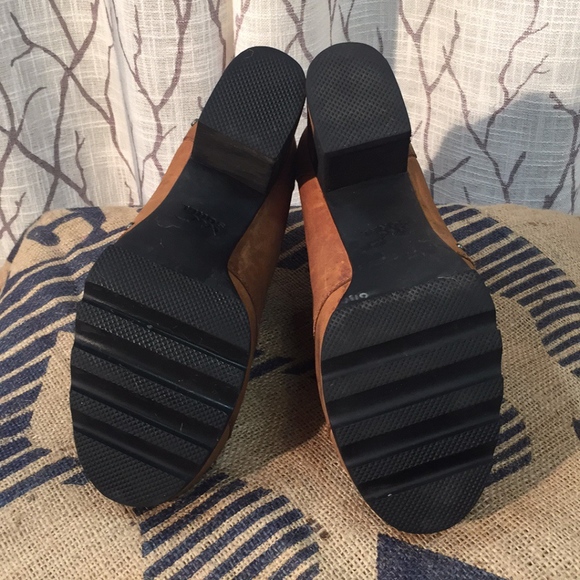 Sorel leather heel boots with stretch top - Picture 5 of 8